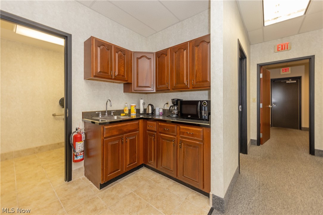 Solon Road Condo - Commercial Sale