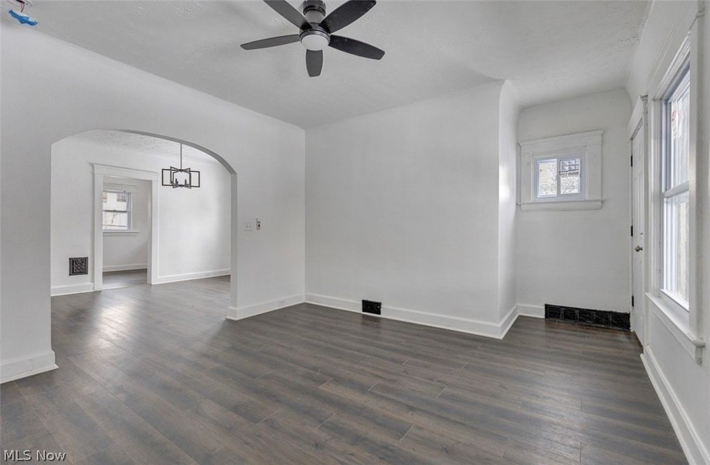 Photo of 12104 Osceola Avenue, Cleveland, OH 44108 (MLS # 5188676)