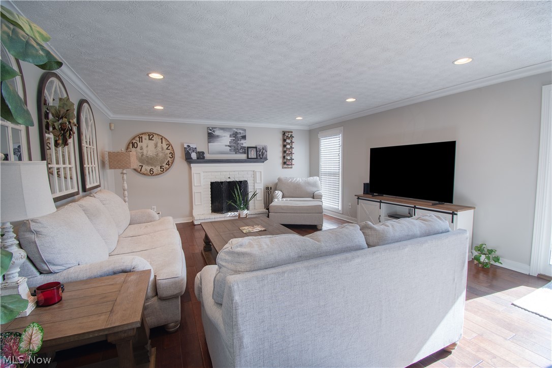 Colony Woods - Residential