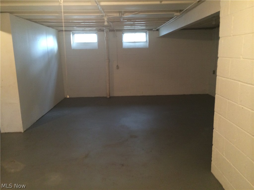 Maple Heights 02 - Residential Lease