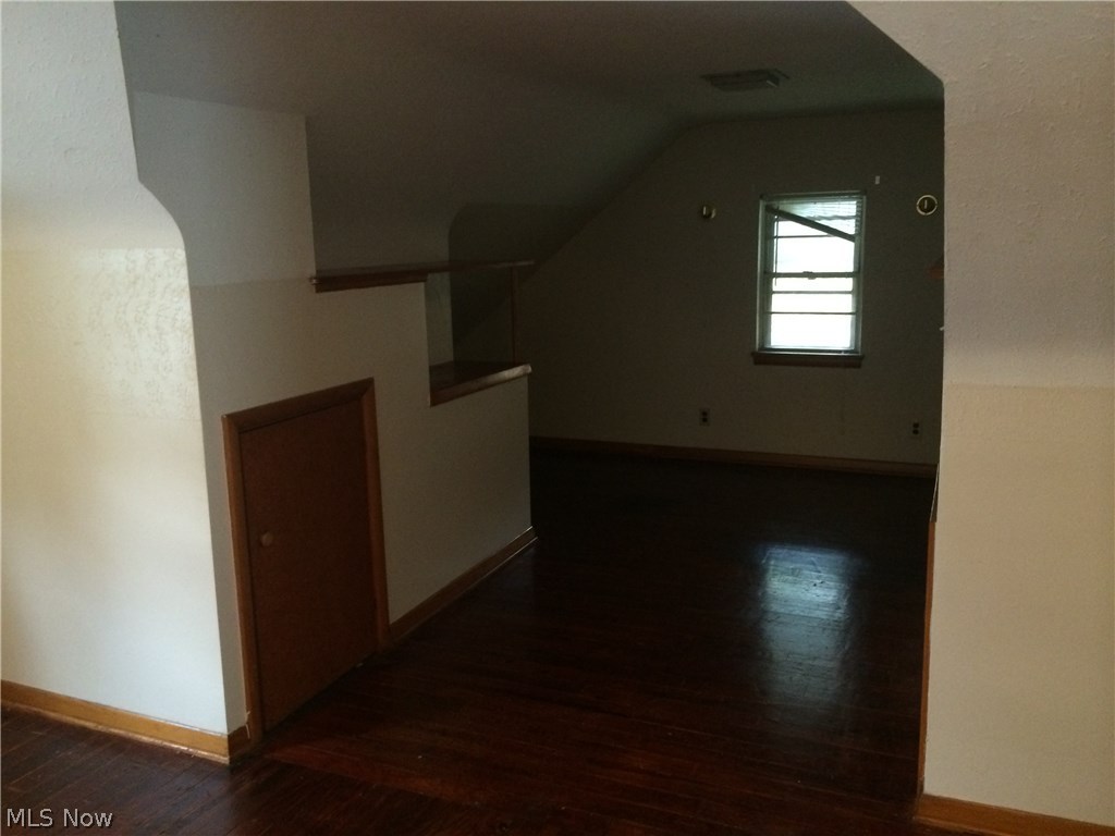 Maple Heights 02 - Residential Lease