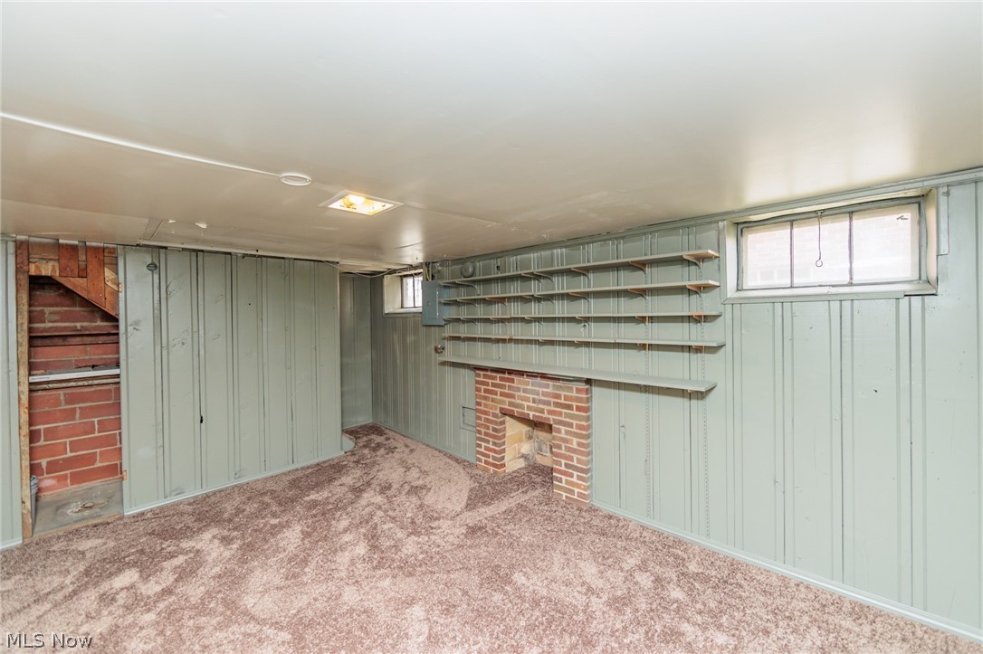 Manor Realty Cos Riverside-Mn - Residential