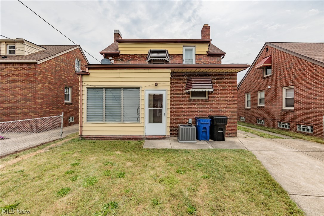 Manor Realty Cos Riverside-Mn - Residential