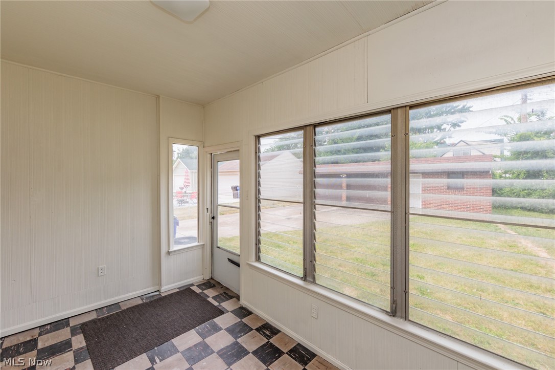 Manor Realty Cos Riverside-Mn - Residential