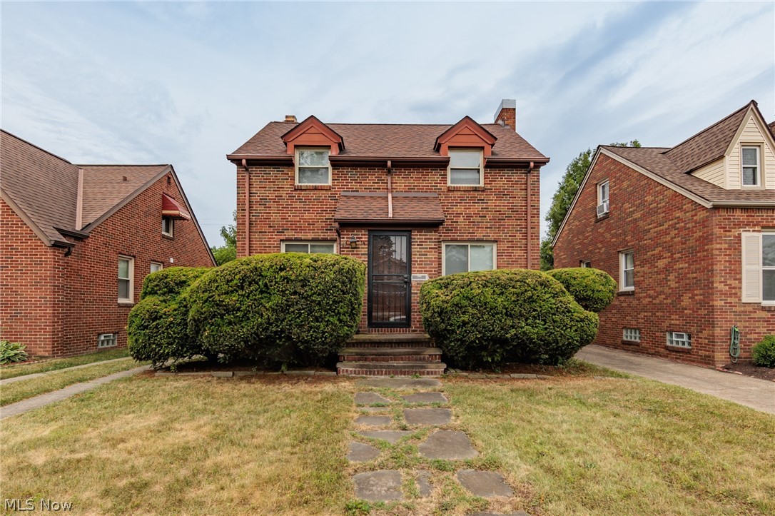 Manor Realty Cos Riverside-Mn - Residential