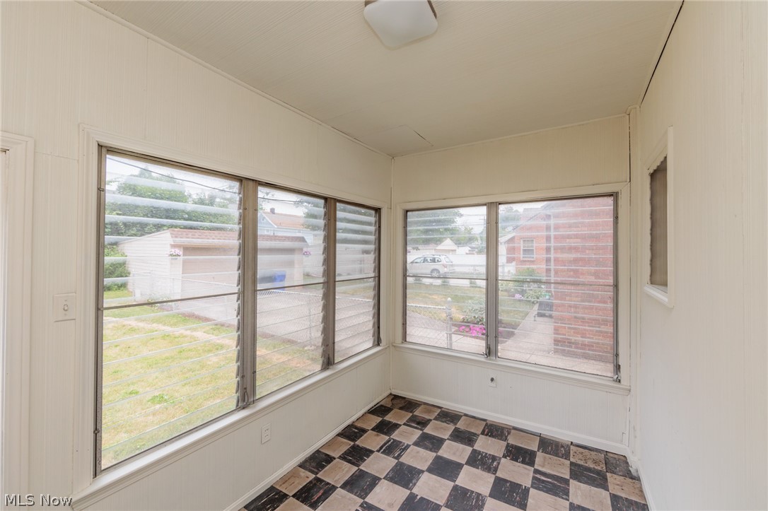 Manor Realty Cos Riverside-Mn - Residential