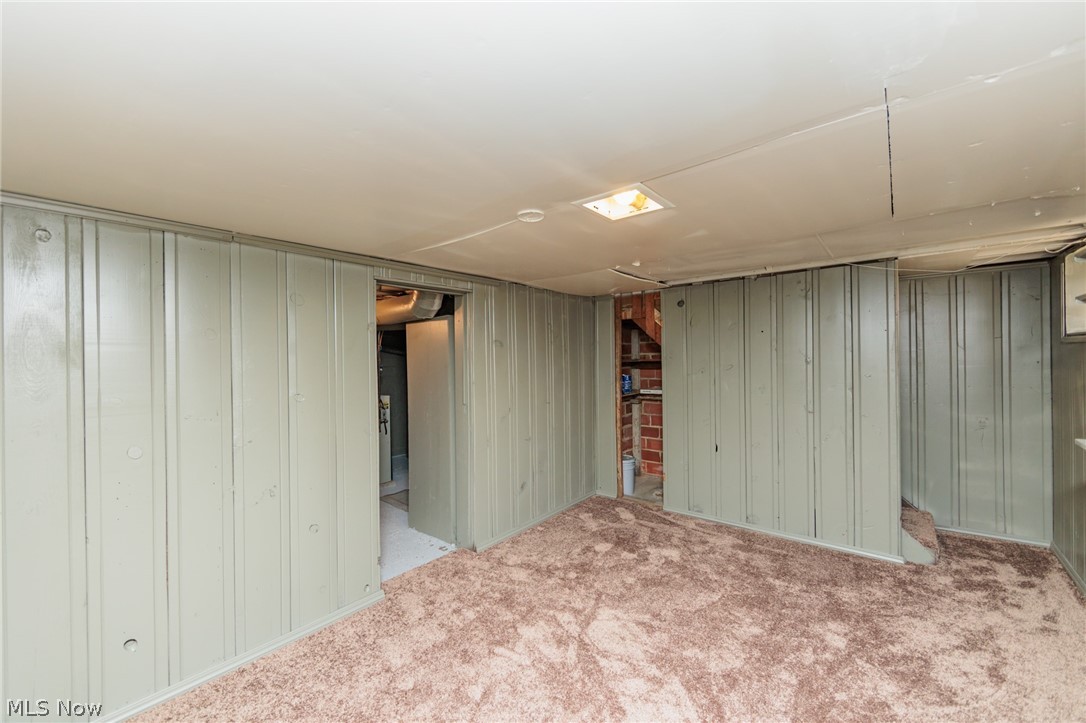 Manor Realty Cos Riverside-Mn - Residential