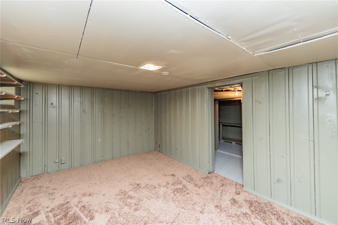 Manor Realty Cos Riverside-Mn - Residential