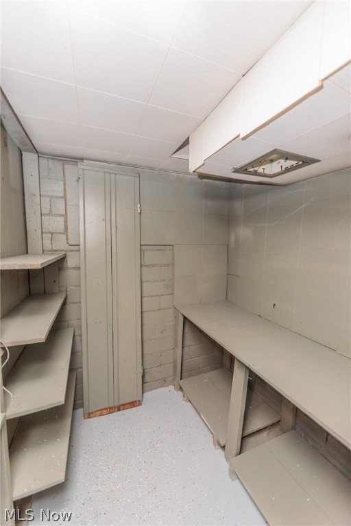 Manor Realty Cos Riverside-Mn - Residential