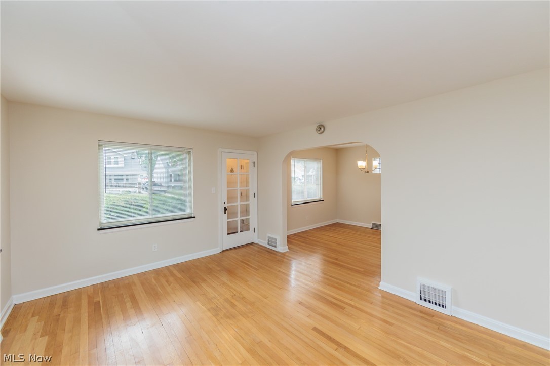 Manor Realty Cos Riverside-Mn - Residential