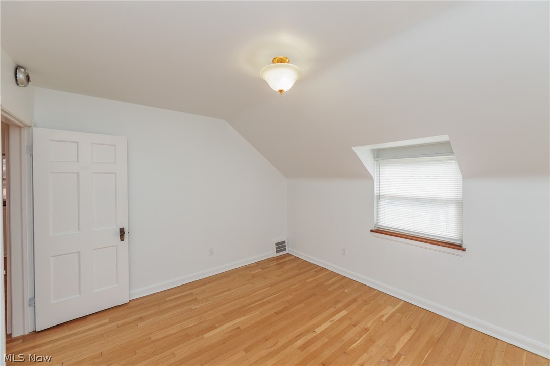 Manor Realty Cos Riverside-Mn - Residential