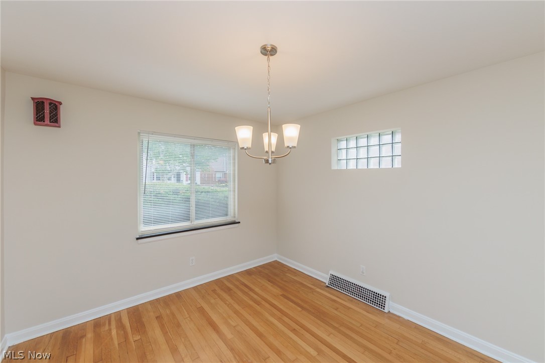 Manor Realty Cos Riverside-Mn - Residential