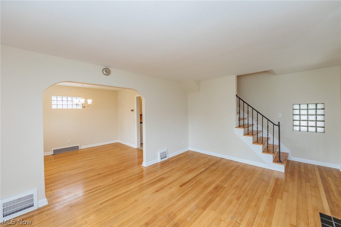 Manor Realty Cos Riverside-Mn - Residential