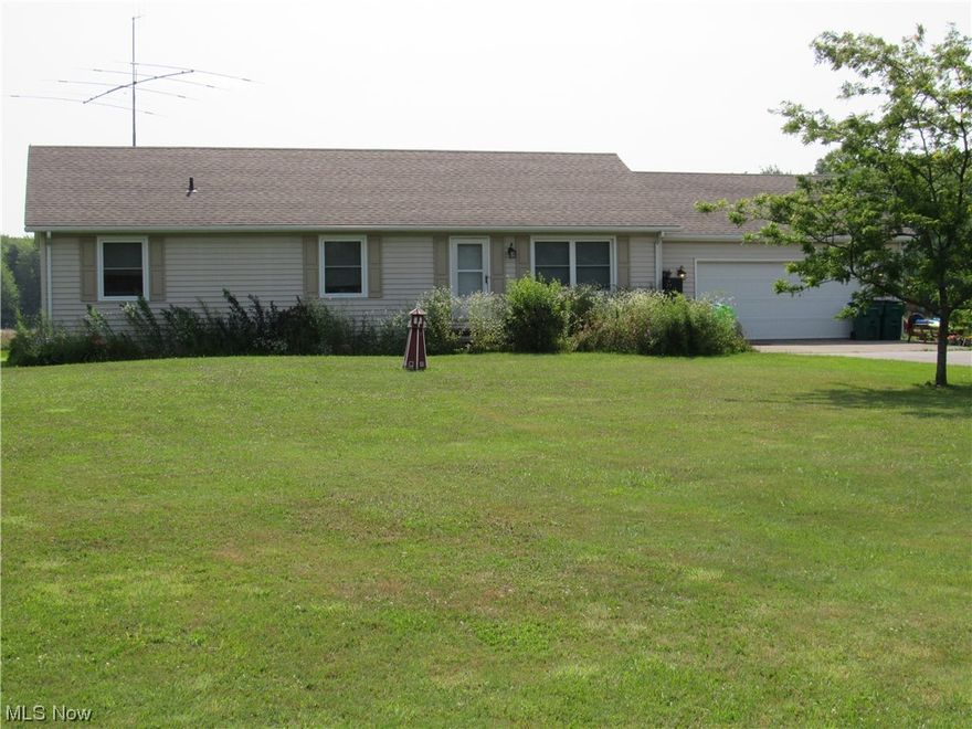 Easy one floor living  on 22.2 Acres.  Great Countr Living!