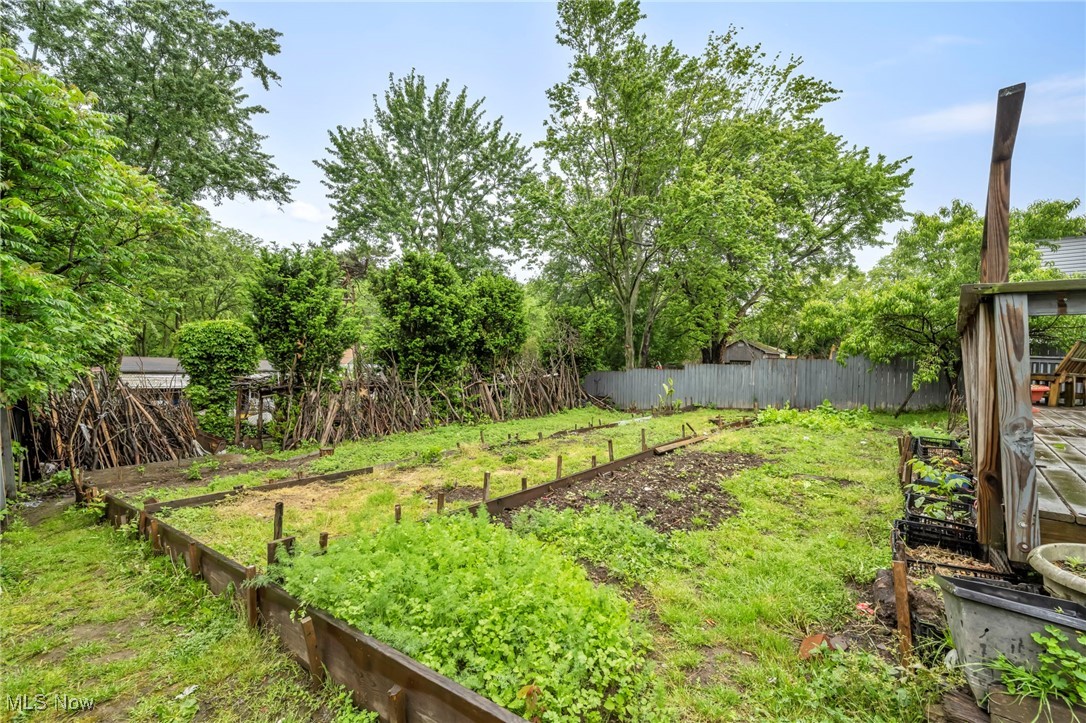 1654 Vicgross Avenue, Akron, Ohio image 34