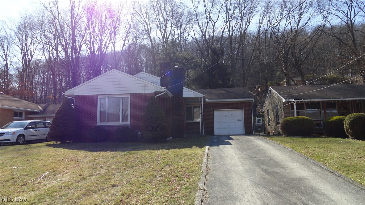715 Jefferson St, Newell, West Virginia image 1