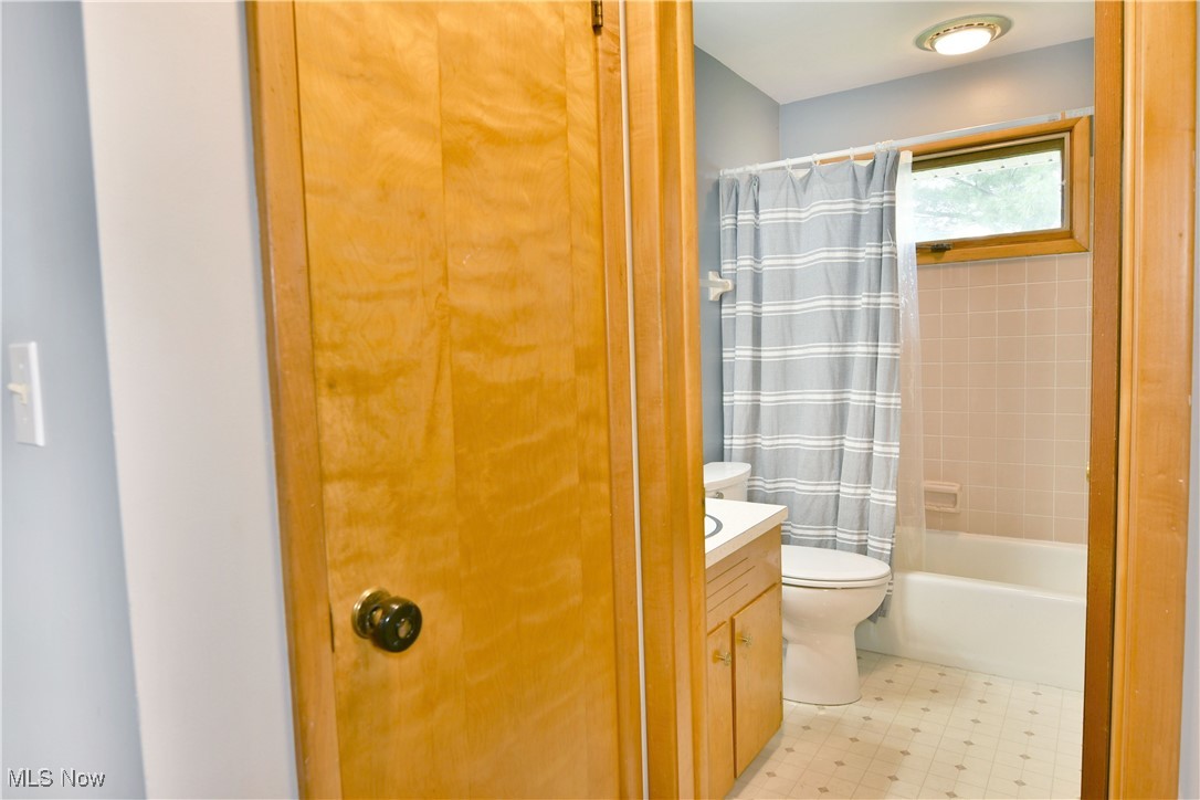 5245 Calla Avenue, Warren, Ohio image 20