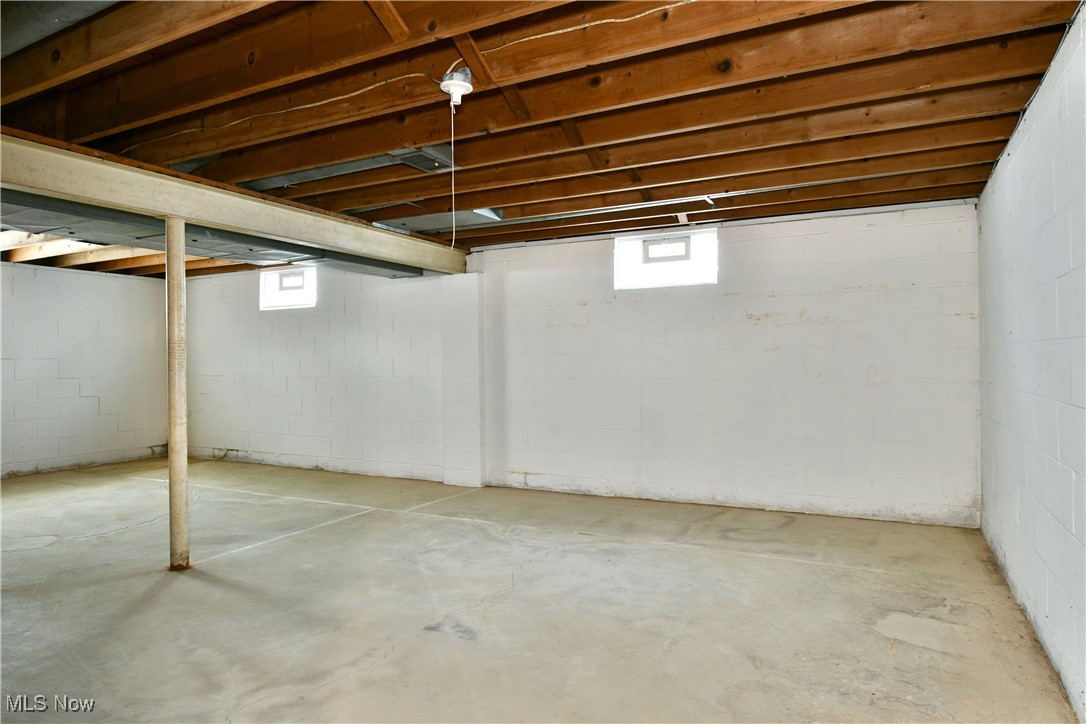 5245 Calla Avenue, Warren, Ohio image 41