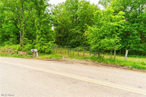Vacant Land For Sale - Edie Hill Road Road<br/> Uhrichsville, OH 44683