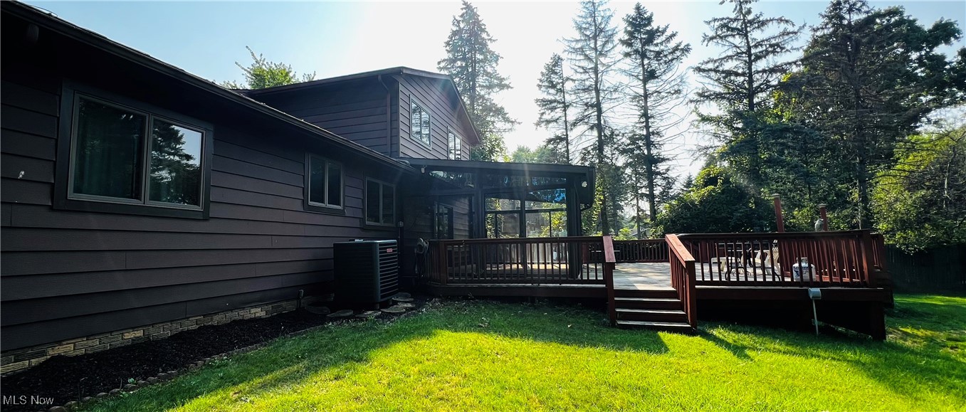 Strongsville, Ohio 44136, United States, 4 Bedrooms Bedrooms, ,3 BathroomsBathrooms,Residential,Contingent,185873