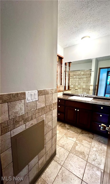 Strongsville, Ohio 44136, United States, 4 Bedrooms Bedrooms, ,3 BathroomsBathrooms,Residential,Contingent,185873