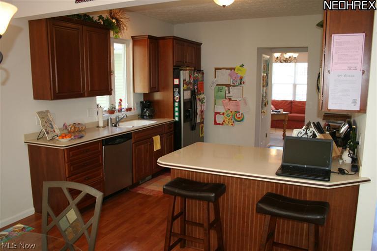 Red Tail - Residential