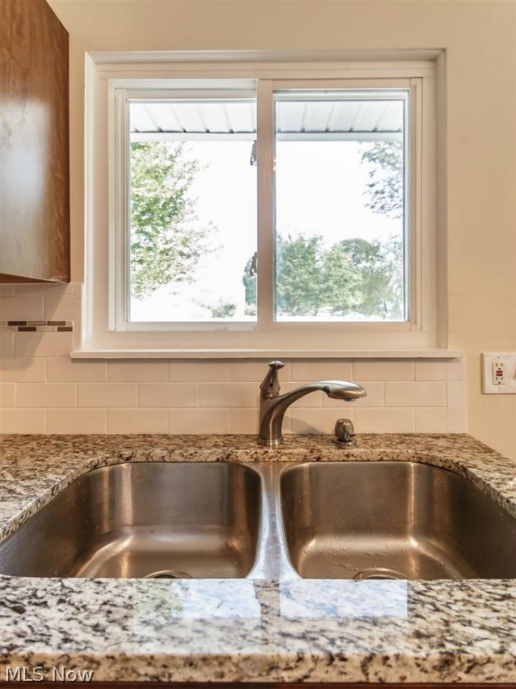 Lakeway 01 - Residential