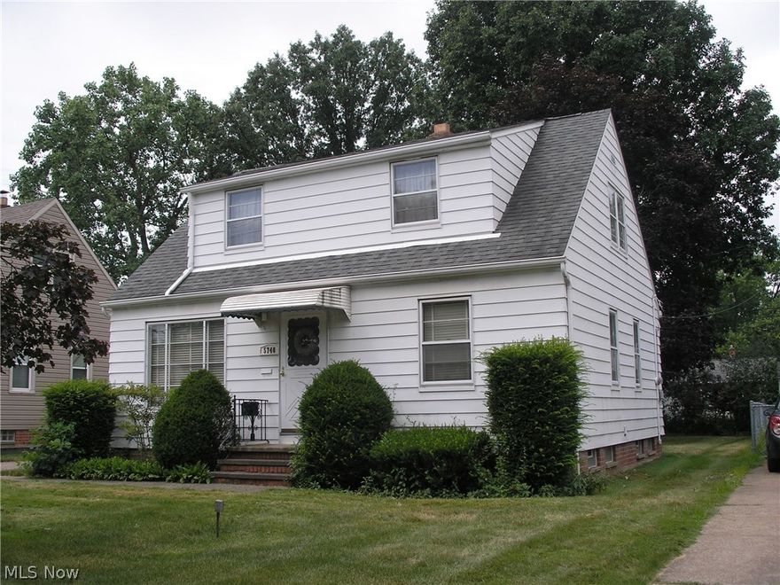 3/4 Bedroom Cape Cod, with a 1/2 bath on the 2nd floor, full bath on the main floor. Plenty of room in the finished basement for another bath**2 1/2 car garage**C/A**Hardwood Floors**Updated Electrical Box**Eat in Kitchen**Dishwasher and Appliances stay...Includes Washer and Dryer.... Complete with Home Warranty. Call for your appointment TODAY!