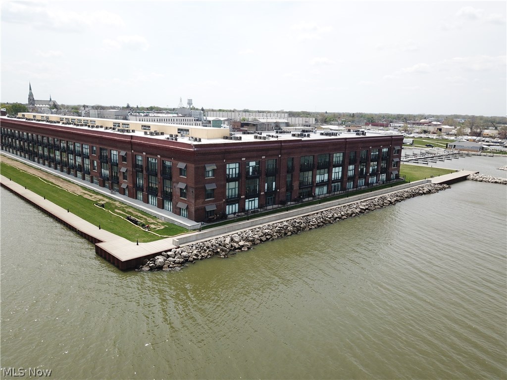 Chesapeake Lofts - Residential