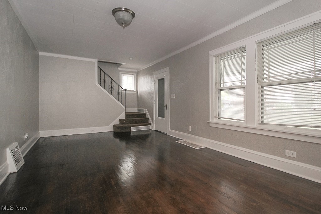 1462 Parkhill Road, Cleveland Heights, Ohio image 4