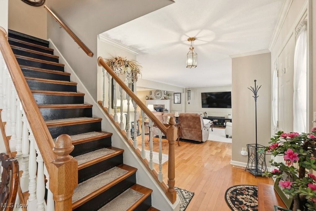 Photo of 2090 Sand Run Knolls Drive, Akron, OH 44313 (MLS # 5182629)