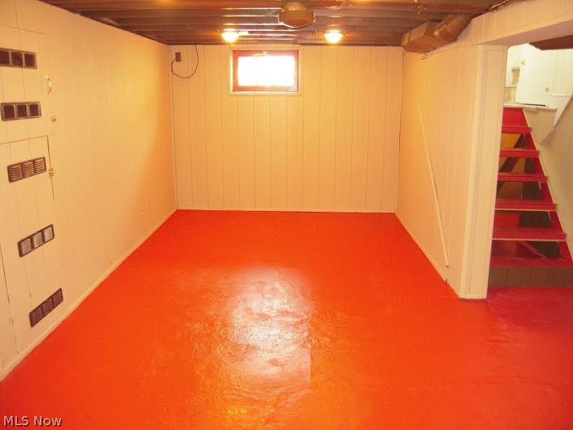 Mathews & Gilbert 02 - Residential Lease