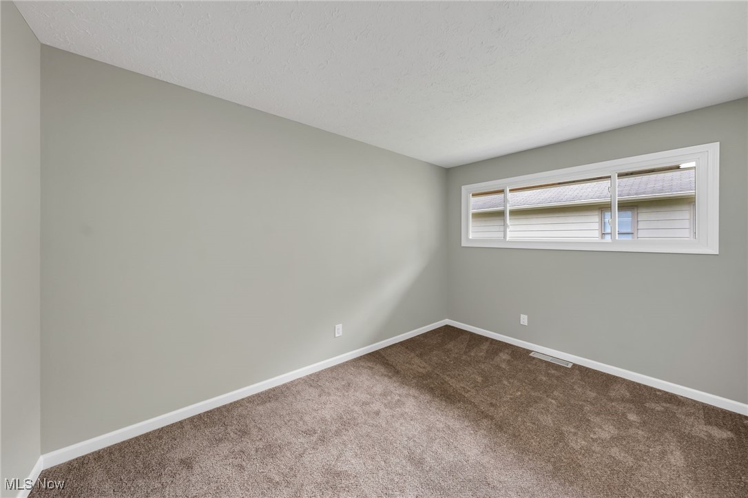 4950 Meadow Moss Lane, North Ridgeville, Ohio image 33