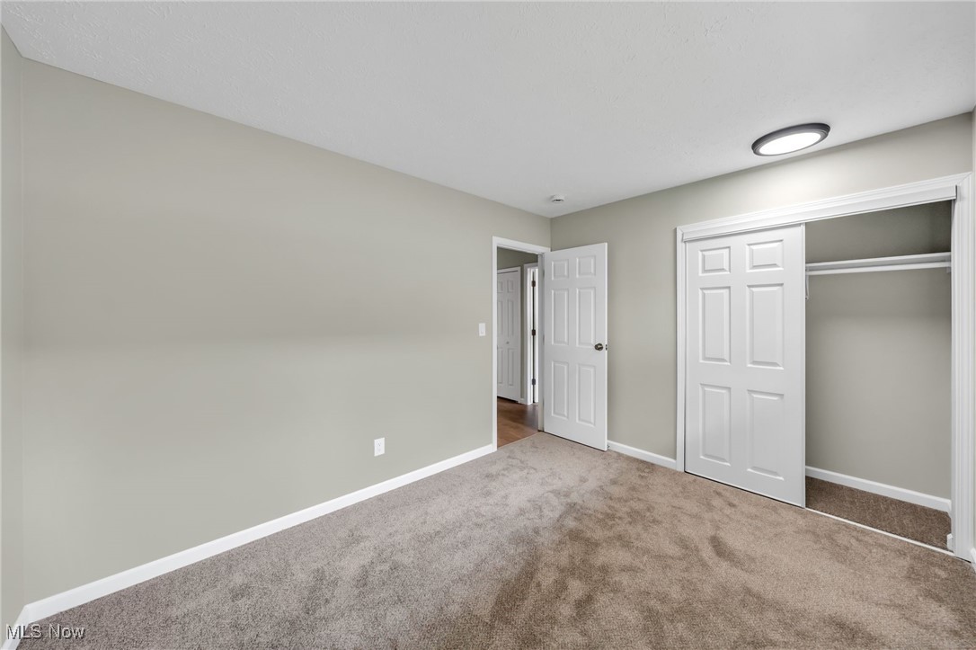 4950 Meadow Moss Lane, North Ridgeville, Ohio image 32