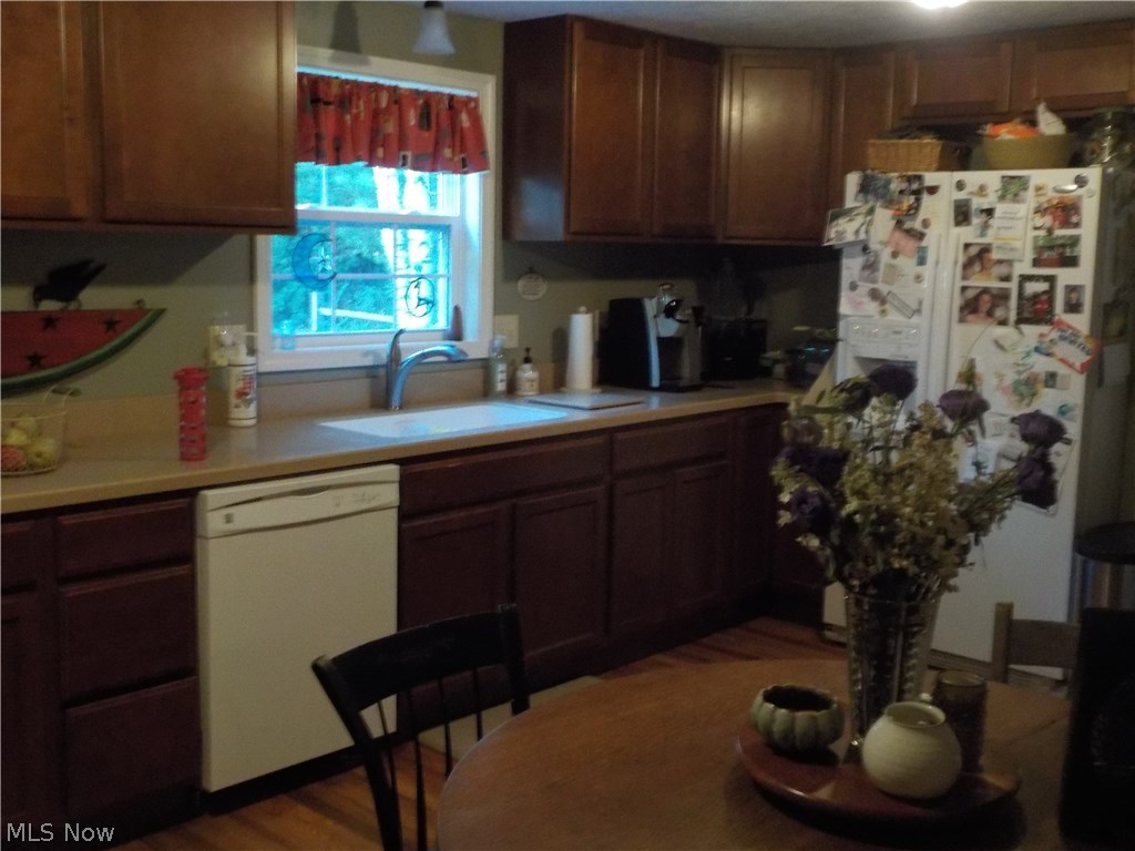 Village/Gloria Glens Park - Residential