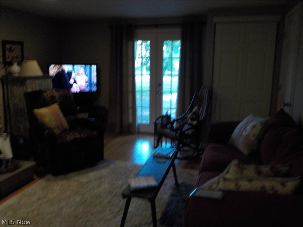 Village/Gloria Glens Park - Residential