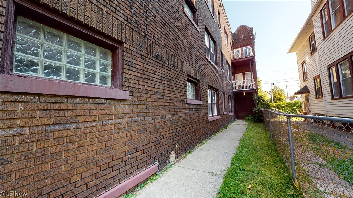 Forest Hill Pkwy - Commercial Sale