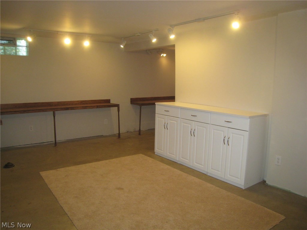 Crest Dale Estate #1 - Residential