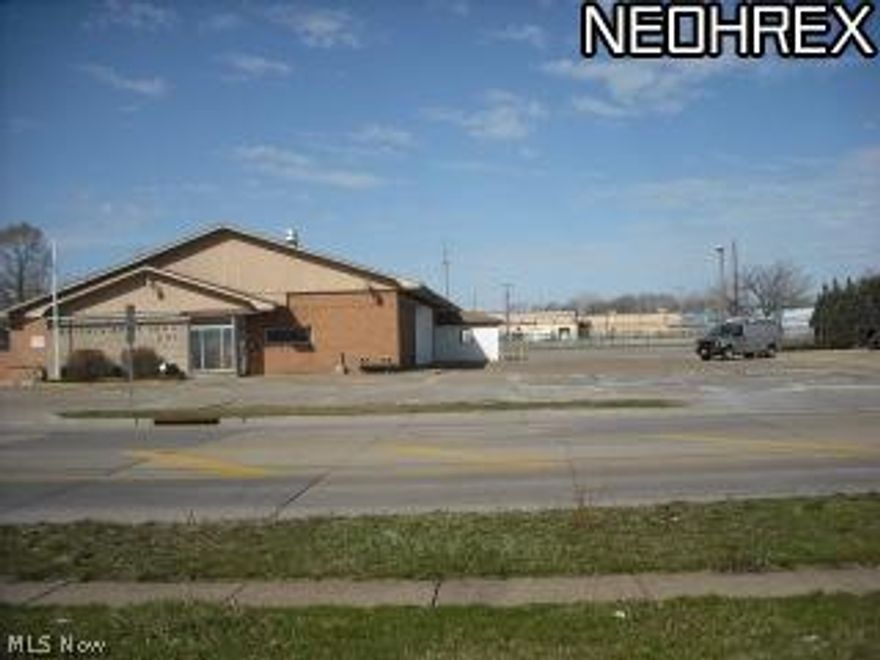 An Investment Encore!  Commercial property offers plenty of on site parking, large commercial building, bar and  banquet area on over an acre.  Move on profitability today!