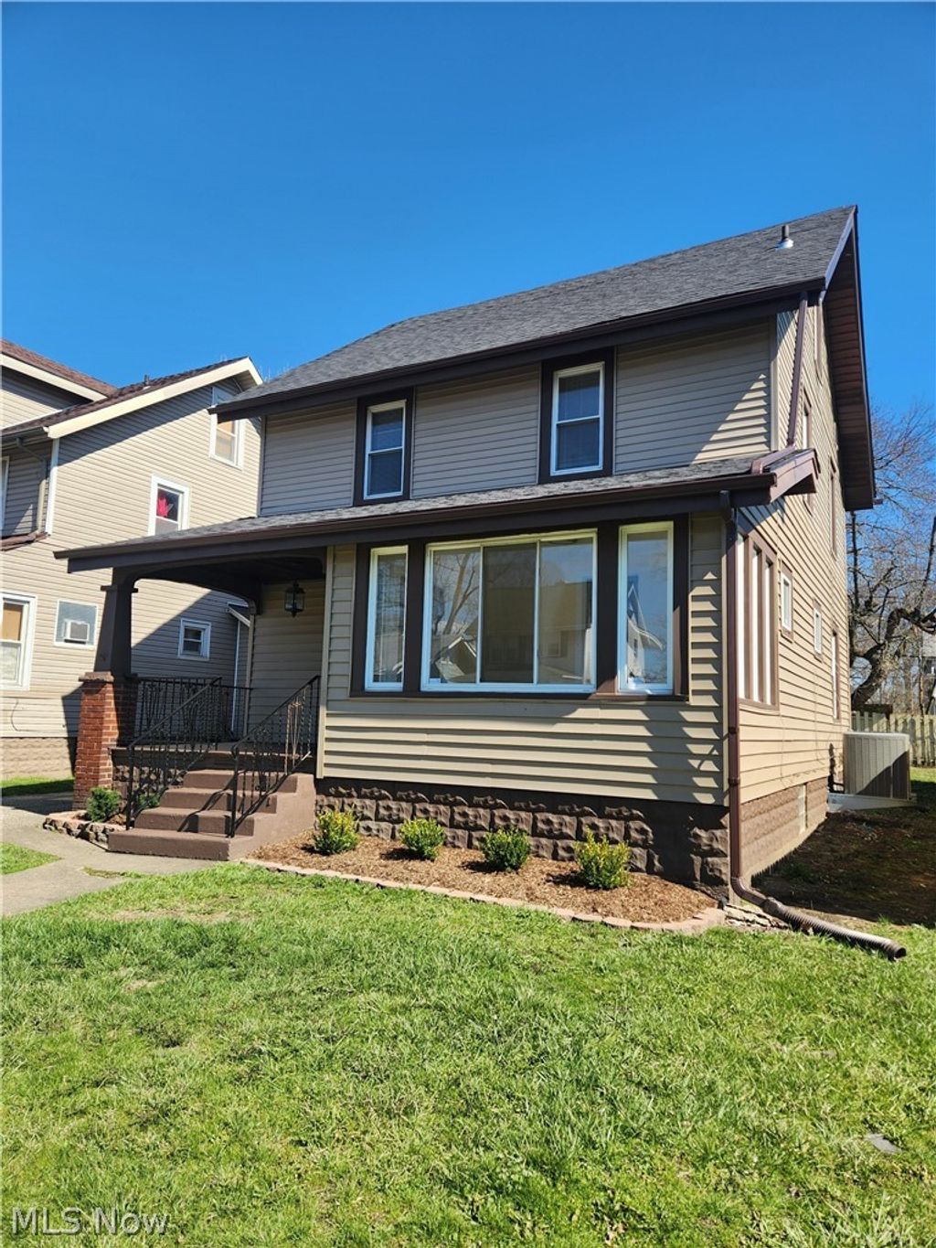 Photo of 773 Kenilworth Avenue SE, Warren, OH 44484 (MLS # 5196899)