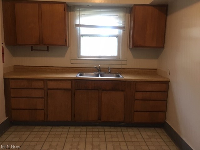 City/Youngstown - Residential Lease