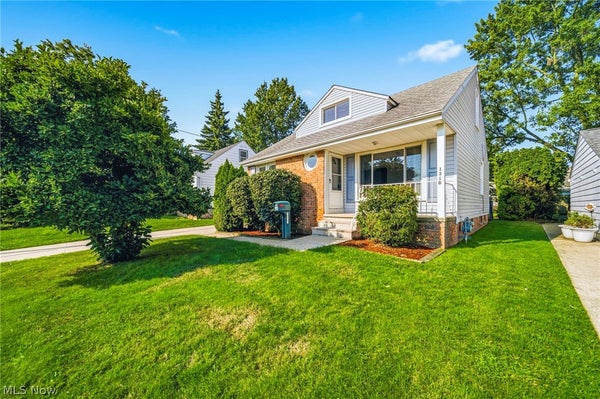 1310 E MINER RD, CLEVELAND, OH 44124 - Image 6e4e2f02f85aa26535203324d132ec76/2002655839