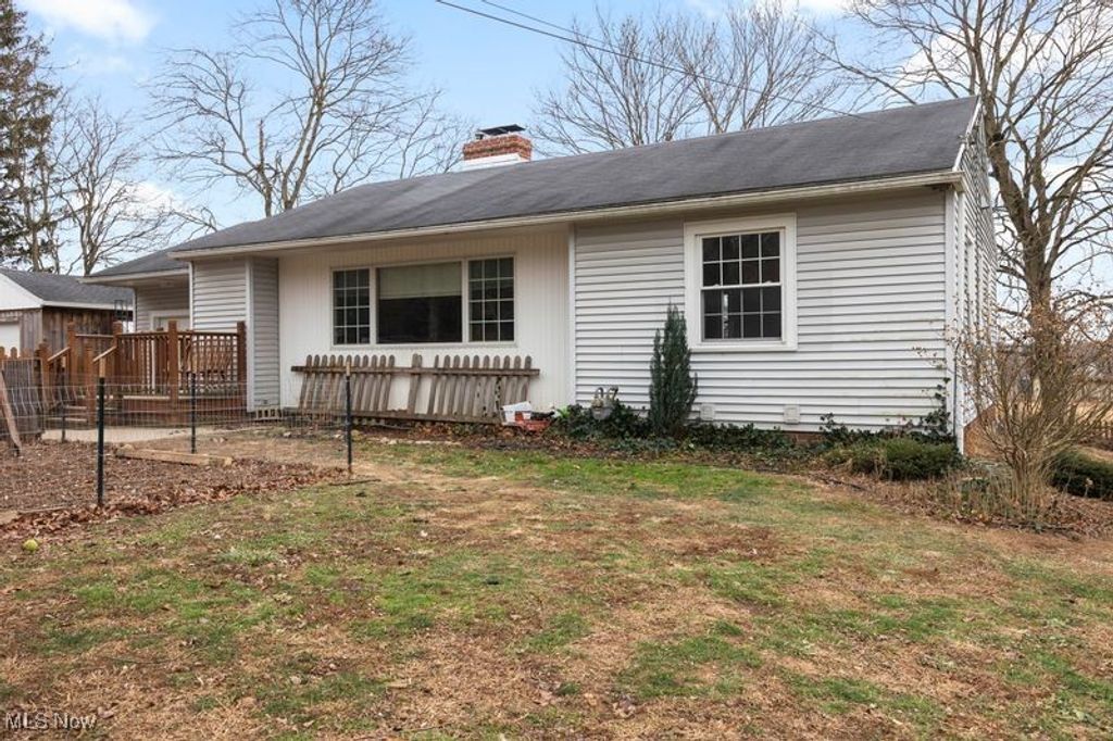 Photo of 355 County Road 1975, Jeromesville, OH 44840 (MLS # 5178528)