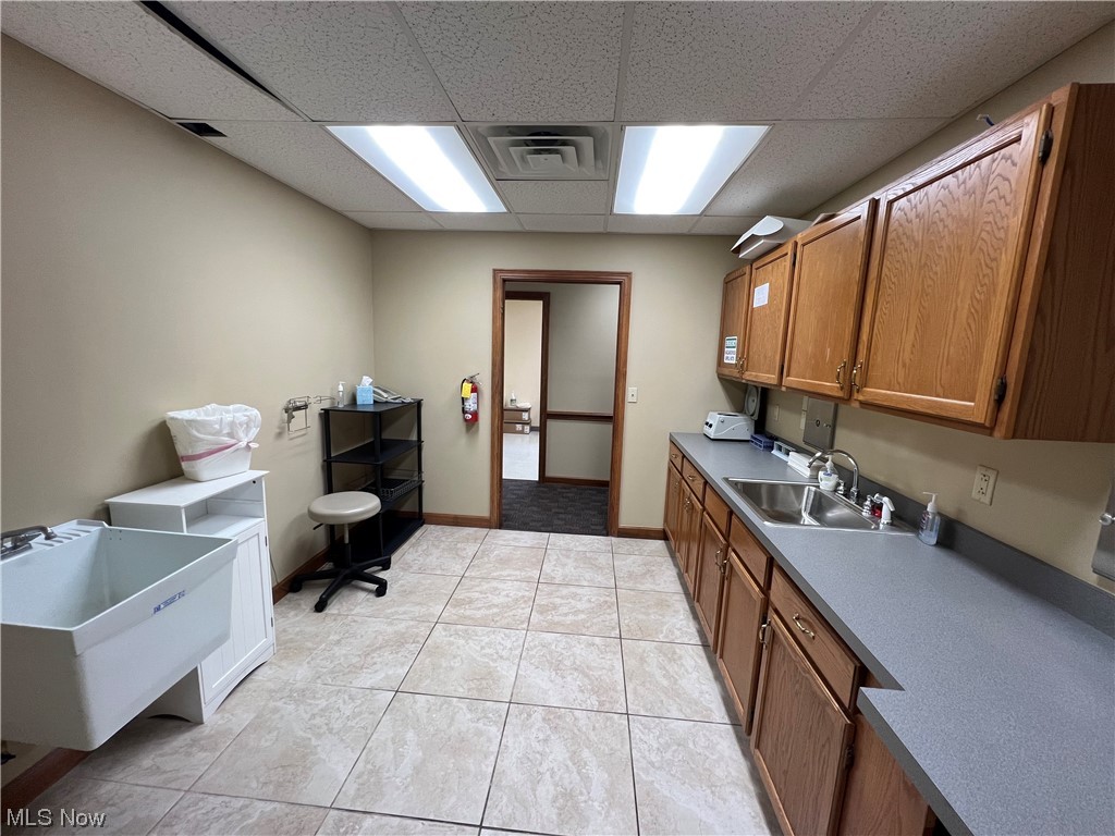 Newtown 1 - Commercial Lease