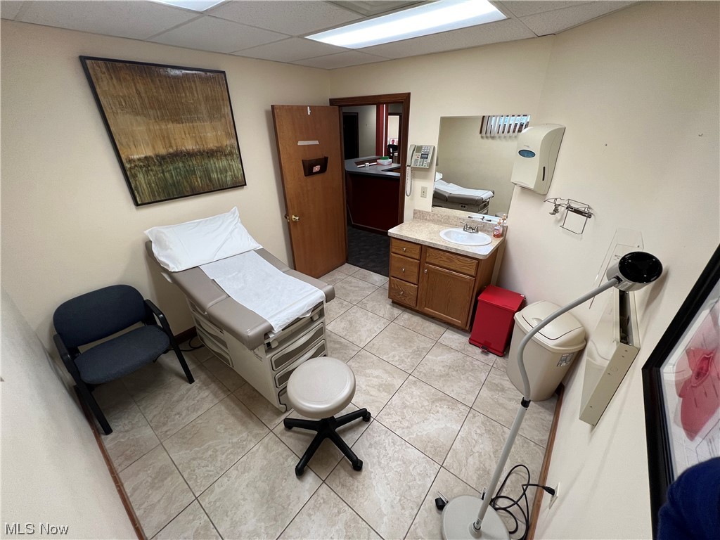 Newtown 1 - Commercial Lease