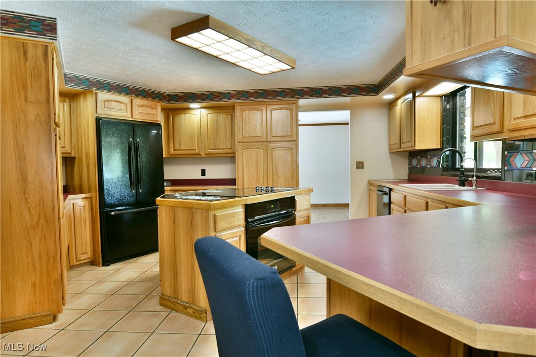 2942 Barclay Messerly Road, Southington, Ohio image 14