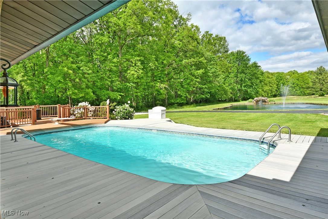 2942 Barclay Messerly Road, Southington, Ohio image 7