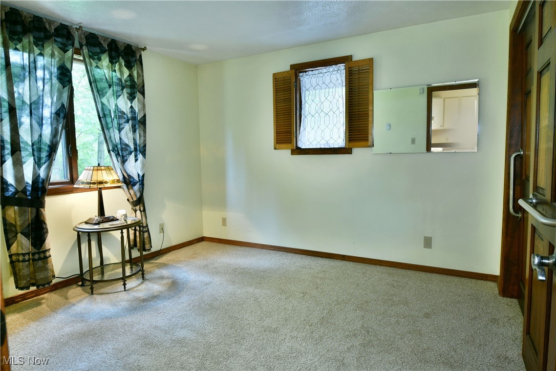 2942 Barclay Messerly Road, Southington, Ohio image 40