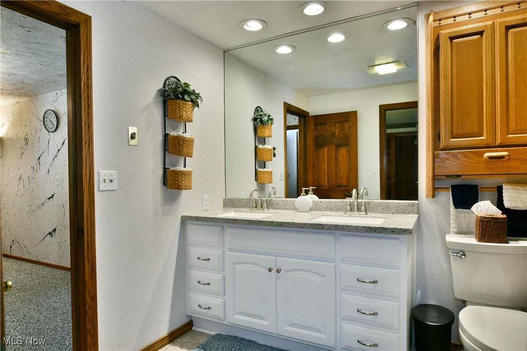 2942 Barclay Messerly Road, Southington, Ohio image 32