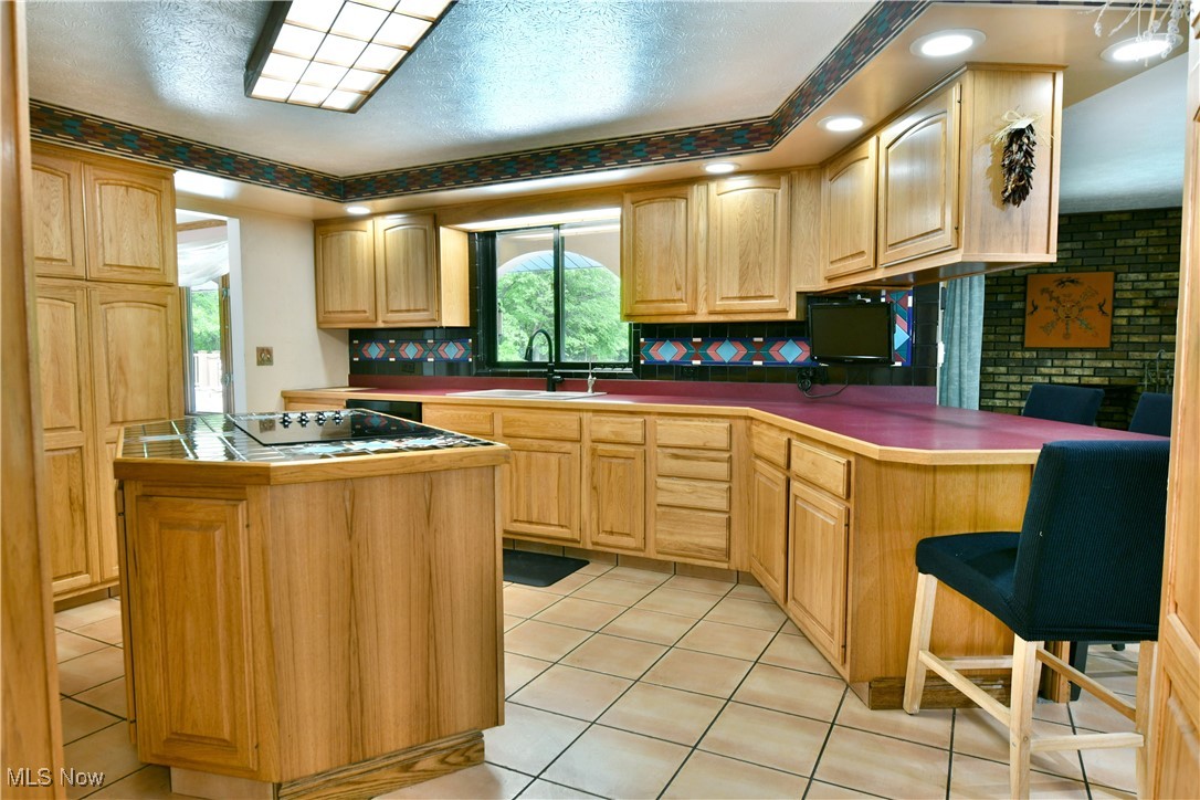 2942 Barclay Messerly Road, Southington, Ohio image 12